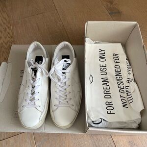 Golden Goose White Sneakers Minimalist Design